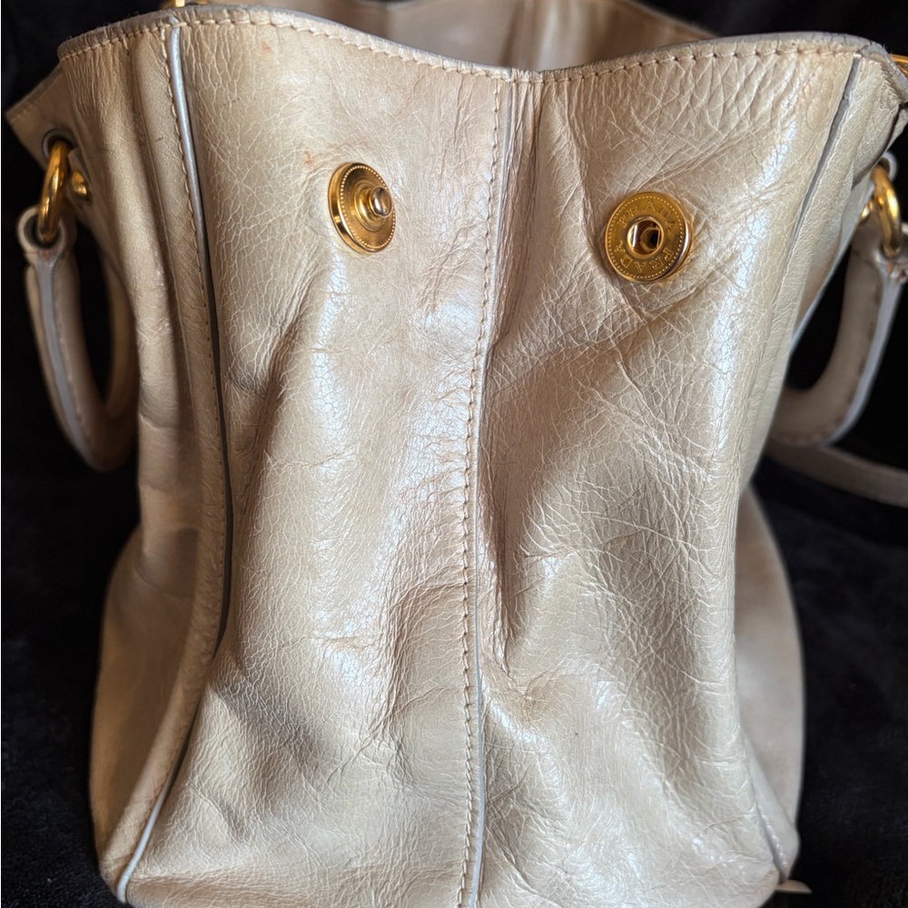 Prada Vitello Shine Leather Satchel with Shoulder Strap - Picture 10 of 16